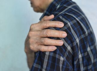 Five Alarming Shoulder Signs That Prove You Should Get Immediate Treatment Shoulder Signs